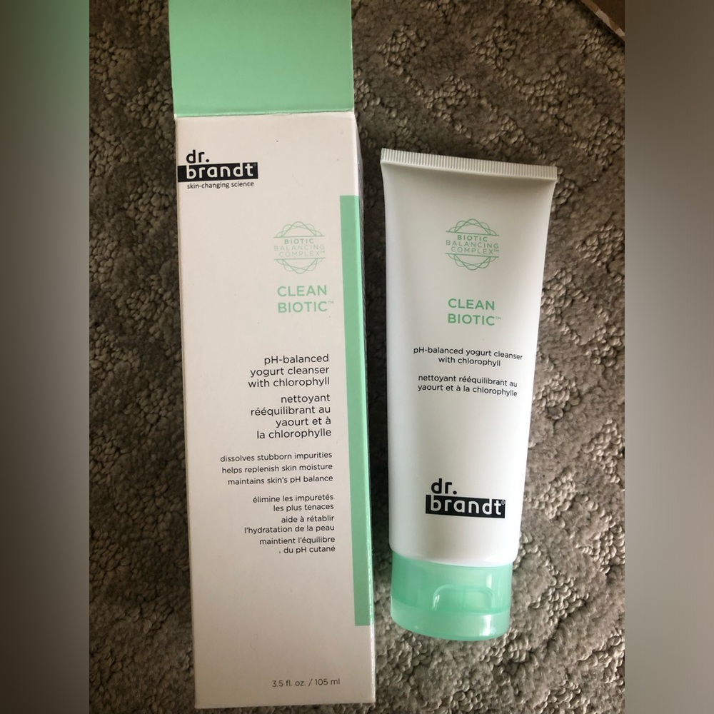 Dr Brandt Clean Biotic Yogurt pH Balanced yogurt Cleanser3.5oz